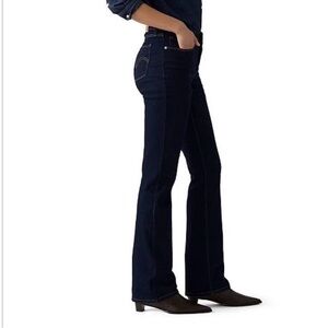 Levi’s Women’s Classic Bootcut Jeans Darkest Sky Dark Wash Blue Size 2 Short